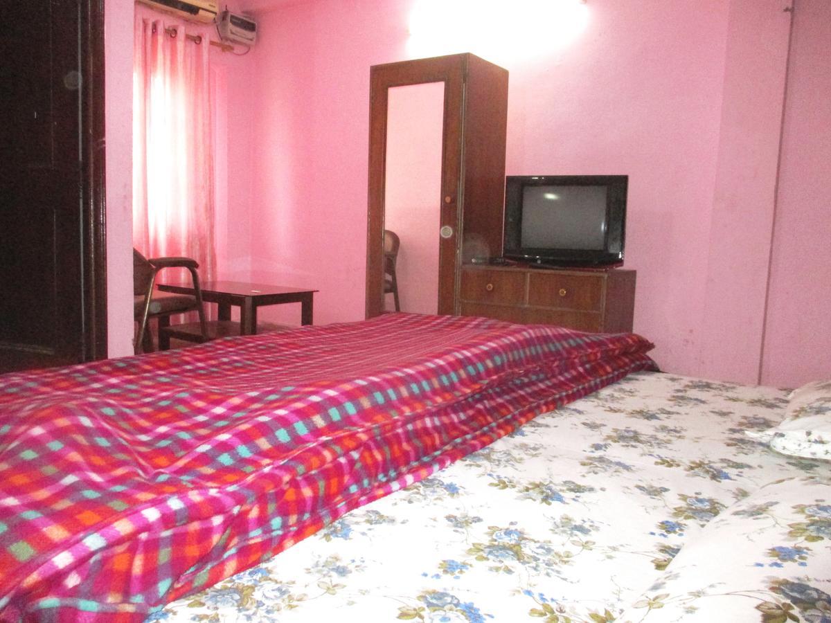 Hotel Shiv Palace 데라둔 외부 사진